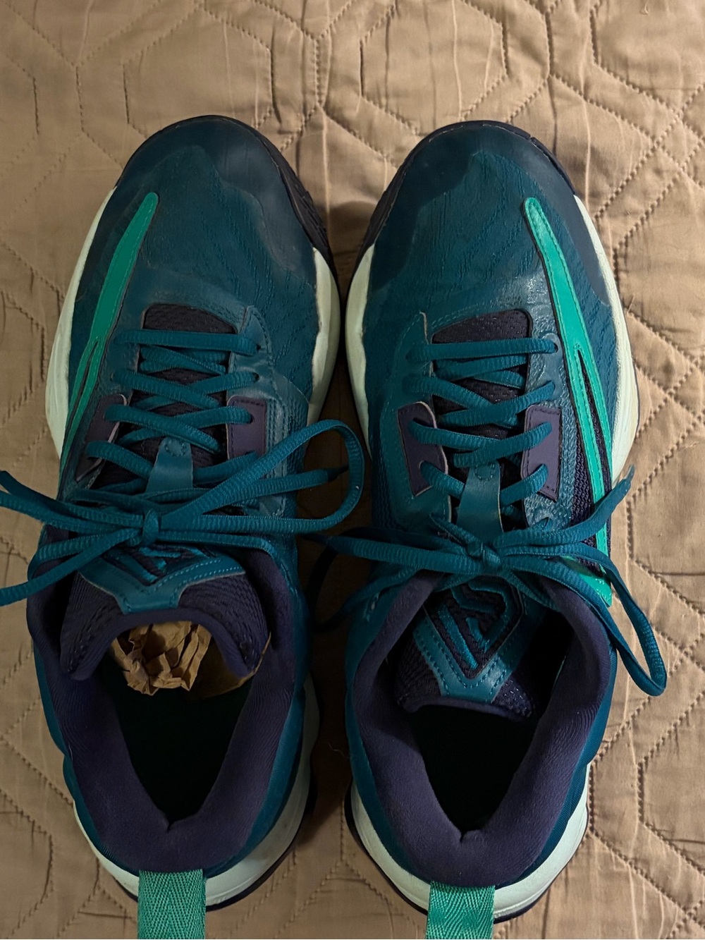Nike Women’s Teal Running / Basketball Sneakers with Green Accent